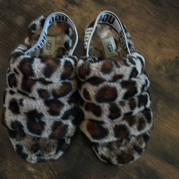 UGG Fluff Yeah Slingback Sandal in
Amphora Leopard Size 6 - Picture 2 of 9